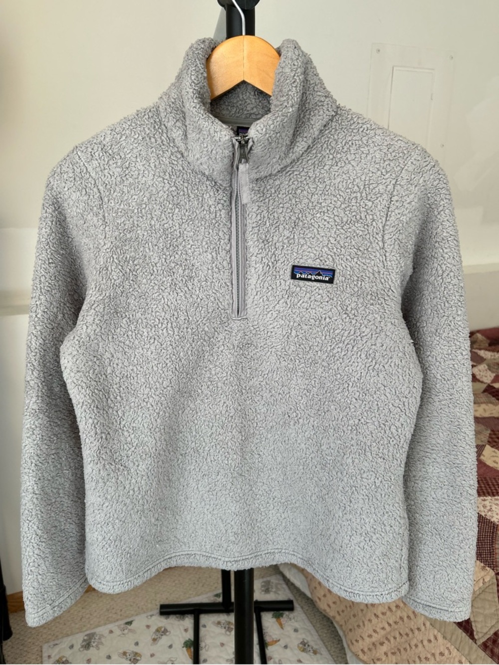 Patagonia 1/4 Zip Fleece Pullover Sweater Gray Small